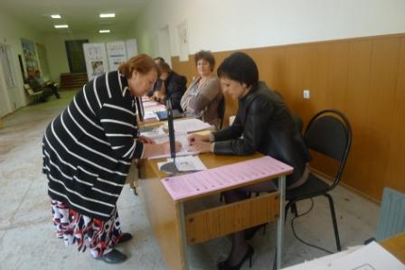 Подсчет голосов на избирательном участке № 2316